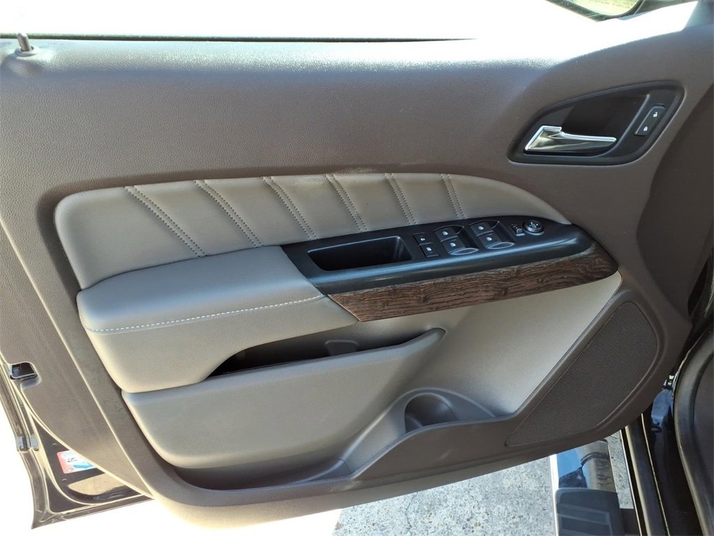 Certified 2021 GMC Canyon Denali image 16