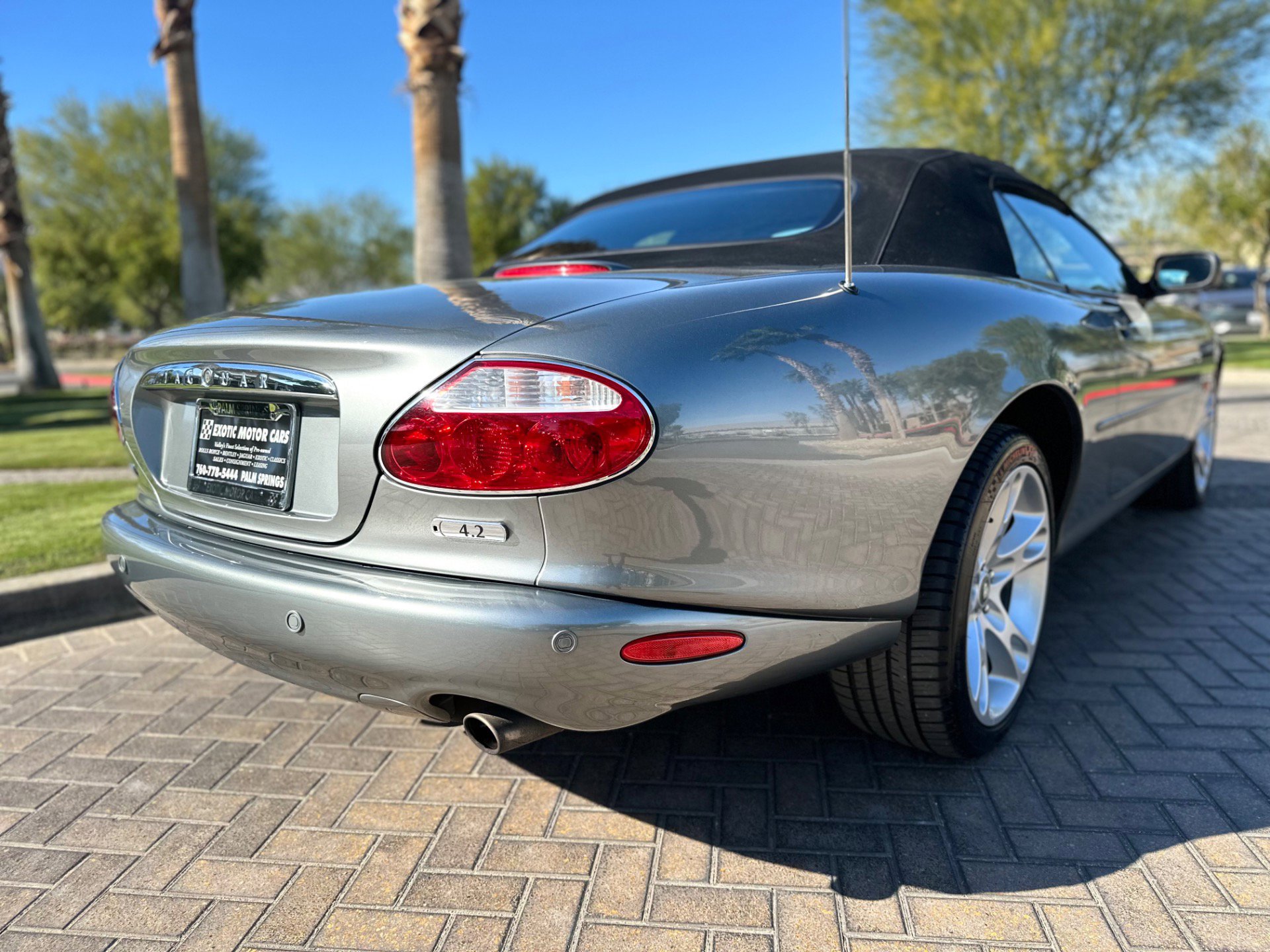 Used 2003 Jaguar XK8 Convertible image 6