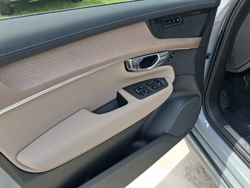 Certified 2026 Volvo XC90 B6 Plus AWD/4WD image 15