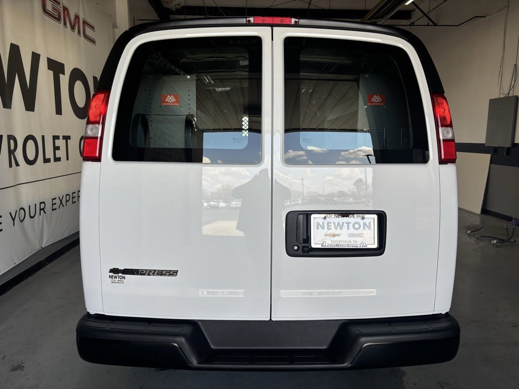 New 2025 Chevrolet Express 2500 w/ Driver Convenience Package image 11