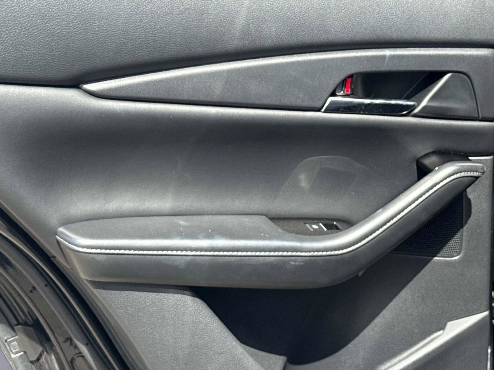 Certified 2025 MAZDA CX-30 AWD 2.5 S w/ Preferred Package image 11