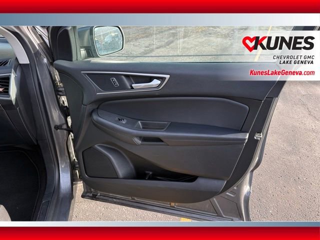 Used 2023 Ford Edge SEL image 19