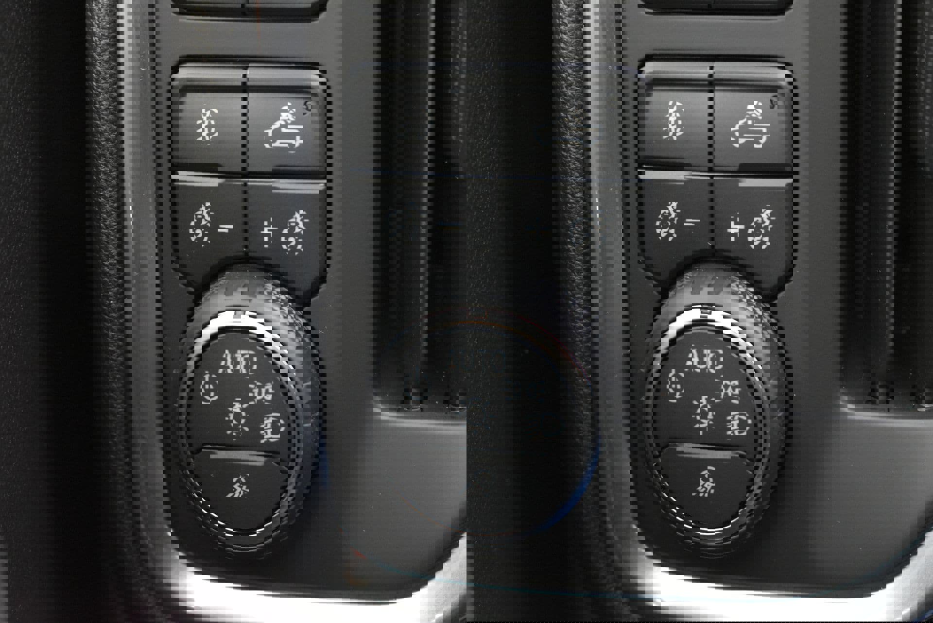 Used 2021 Chevrolet Silverado 1500 LTZ w/ LTZ Premium Package image 20