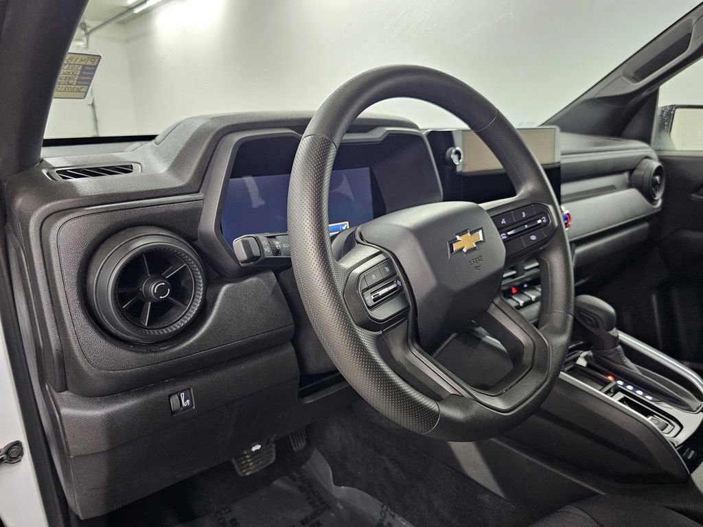 Used 2025 Chevrolet Colorado W/T w/ WT Custom Package RWD image 13