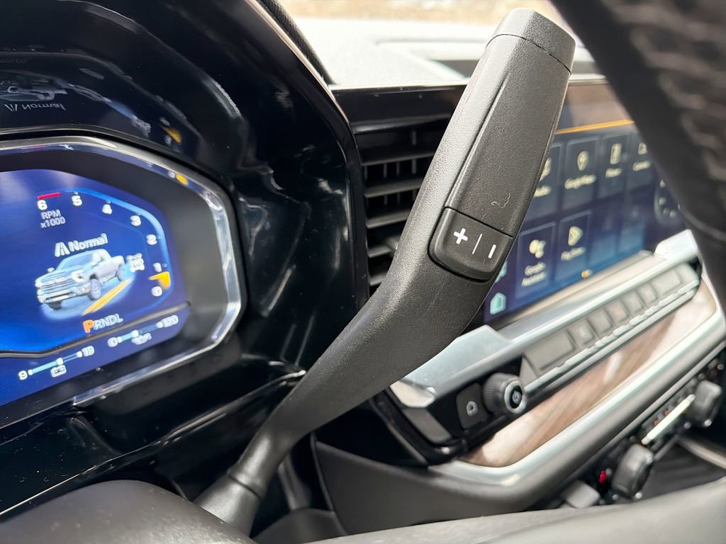 Used 2025 Chevrolet Silverado 2500 LT w/ Convenience Package image 28