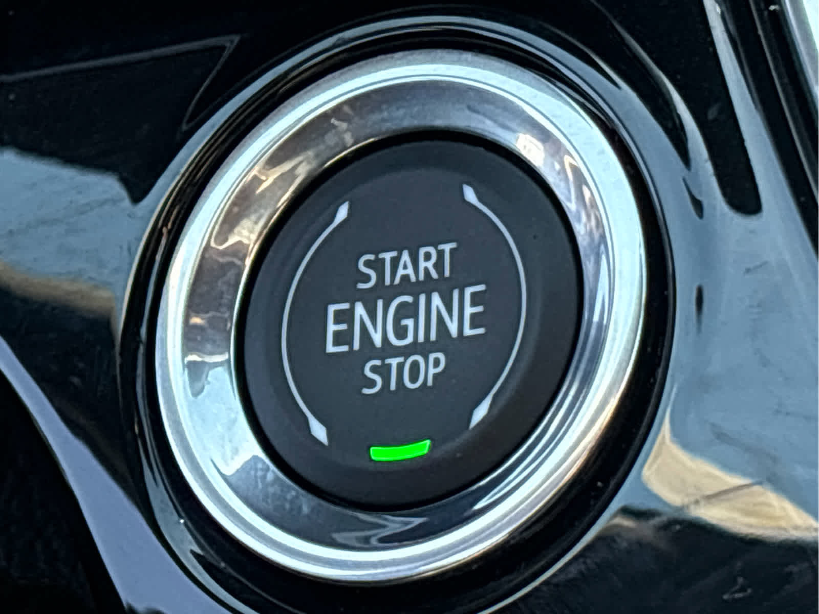 Certified 2024 Chevrolet Trax RS w/ Driver Confidence Package FWD image 14