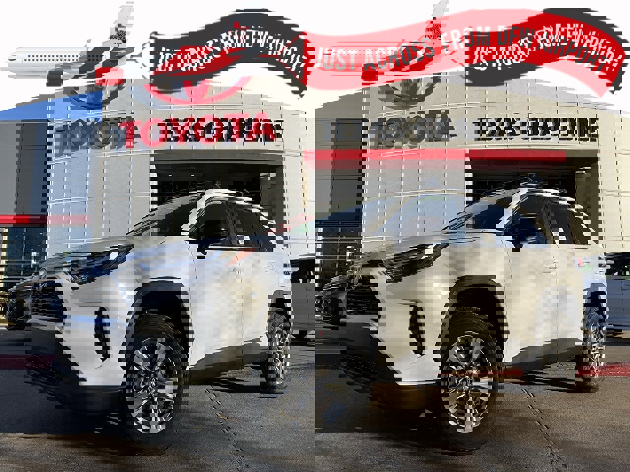 New 2025 Toyota RAV4 LE