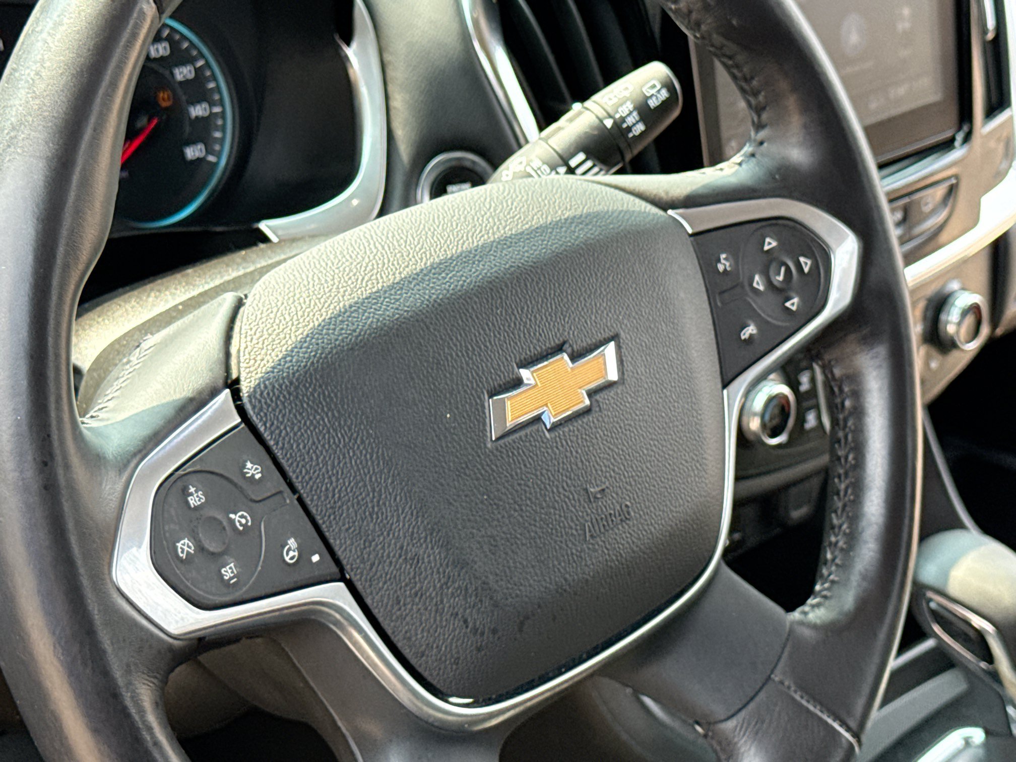 Used 2021 Chevrolet Traverse LT w/ LPO, Floor Liner Package AWD/4WD image 12