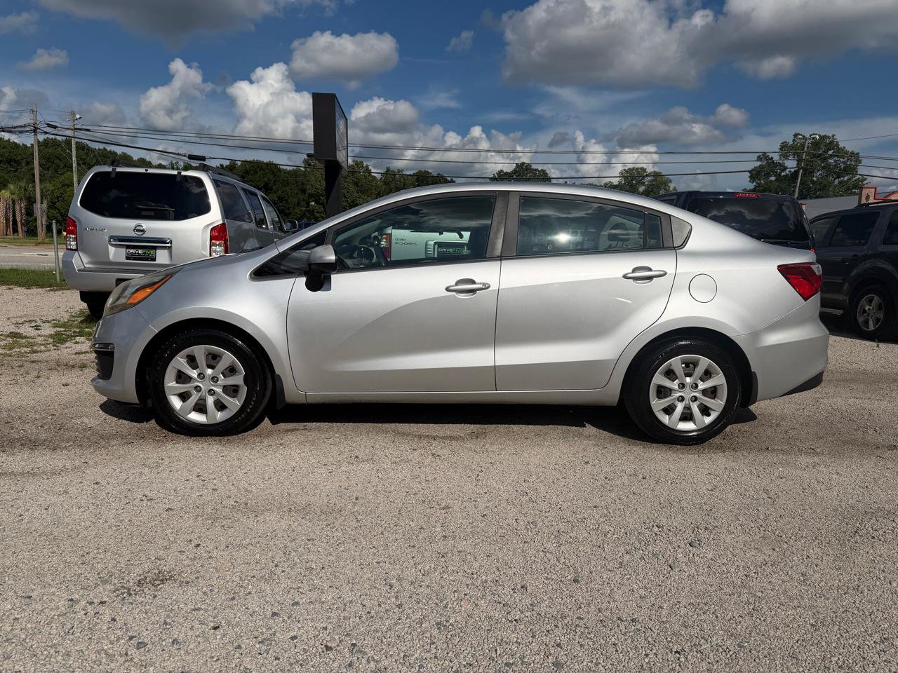 Used 2017 Kia Rio LX FWD image 2