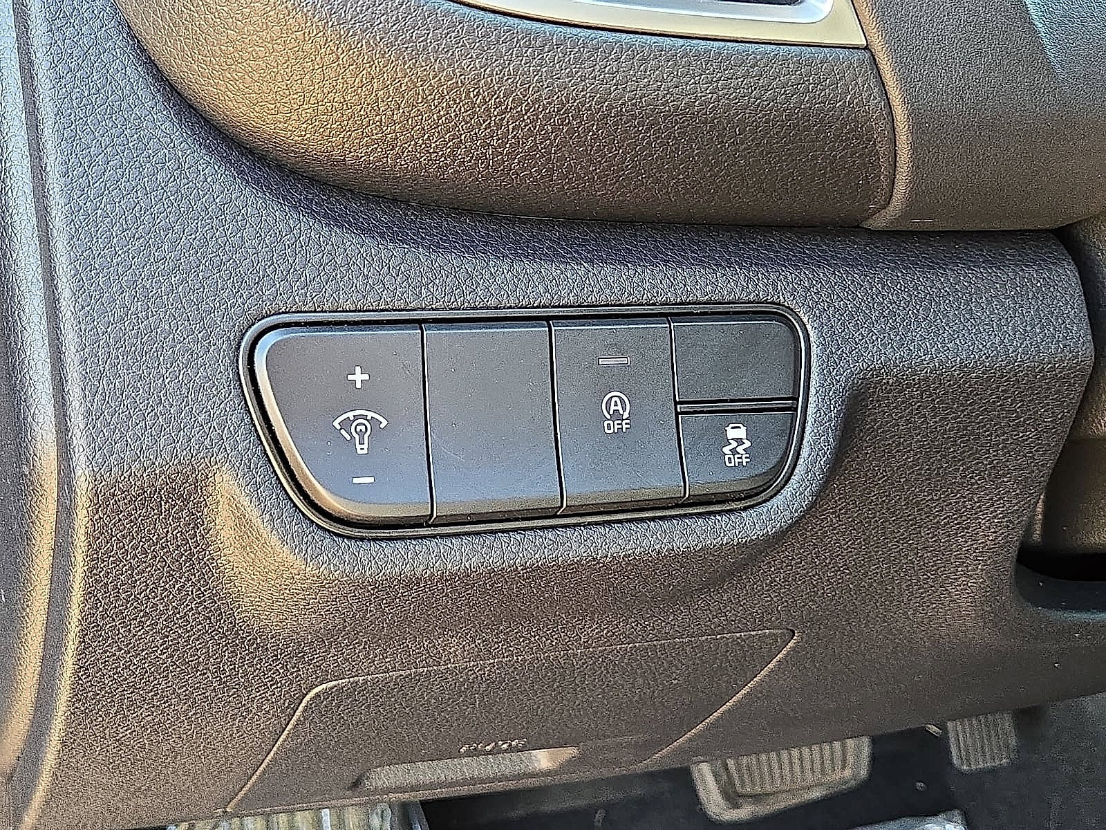 Used 2025 Kia Seltos EX FWD image 24
