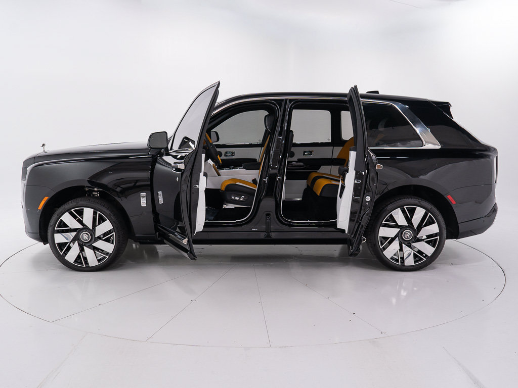 Certified 2026 Rolls-Royce Cullinan w/ Interior Detailing Package AWD/4WD image 9