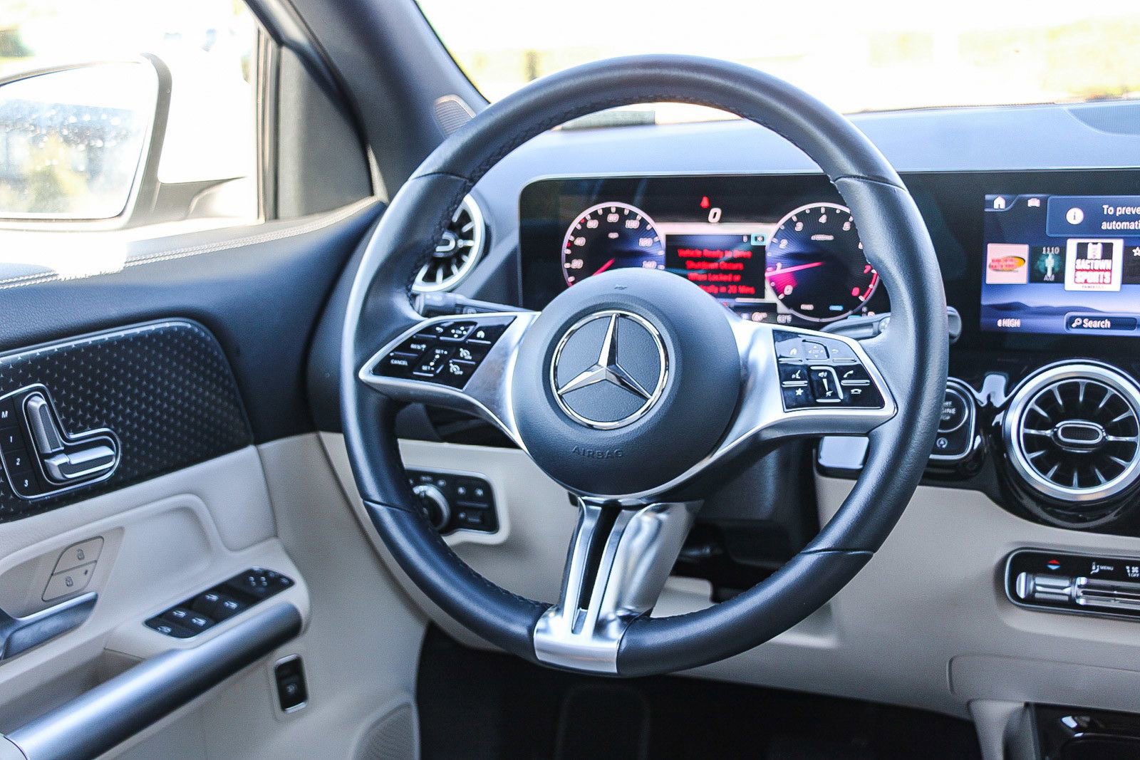 Certified 2025 Mercedes-Benz GLA 250 image 15