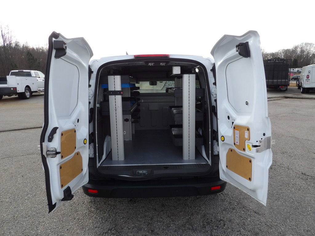 Used 2023 Ford Transit Connect XL image 40