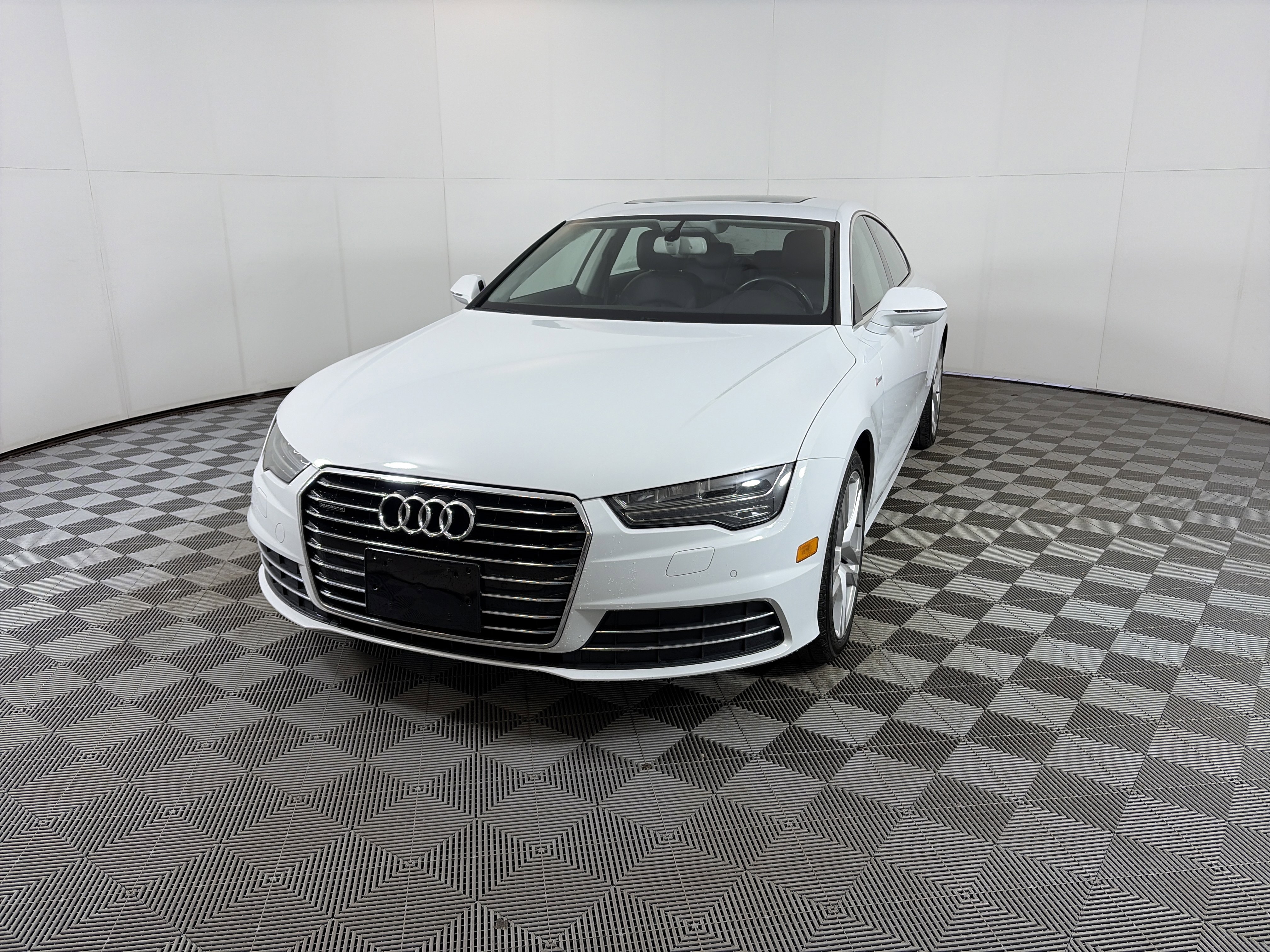Used 2017 Audi A7 3.0T Premium Plus w/ Cold Weather Package image 3