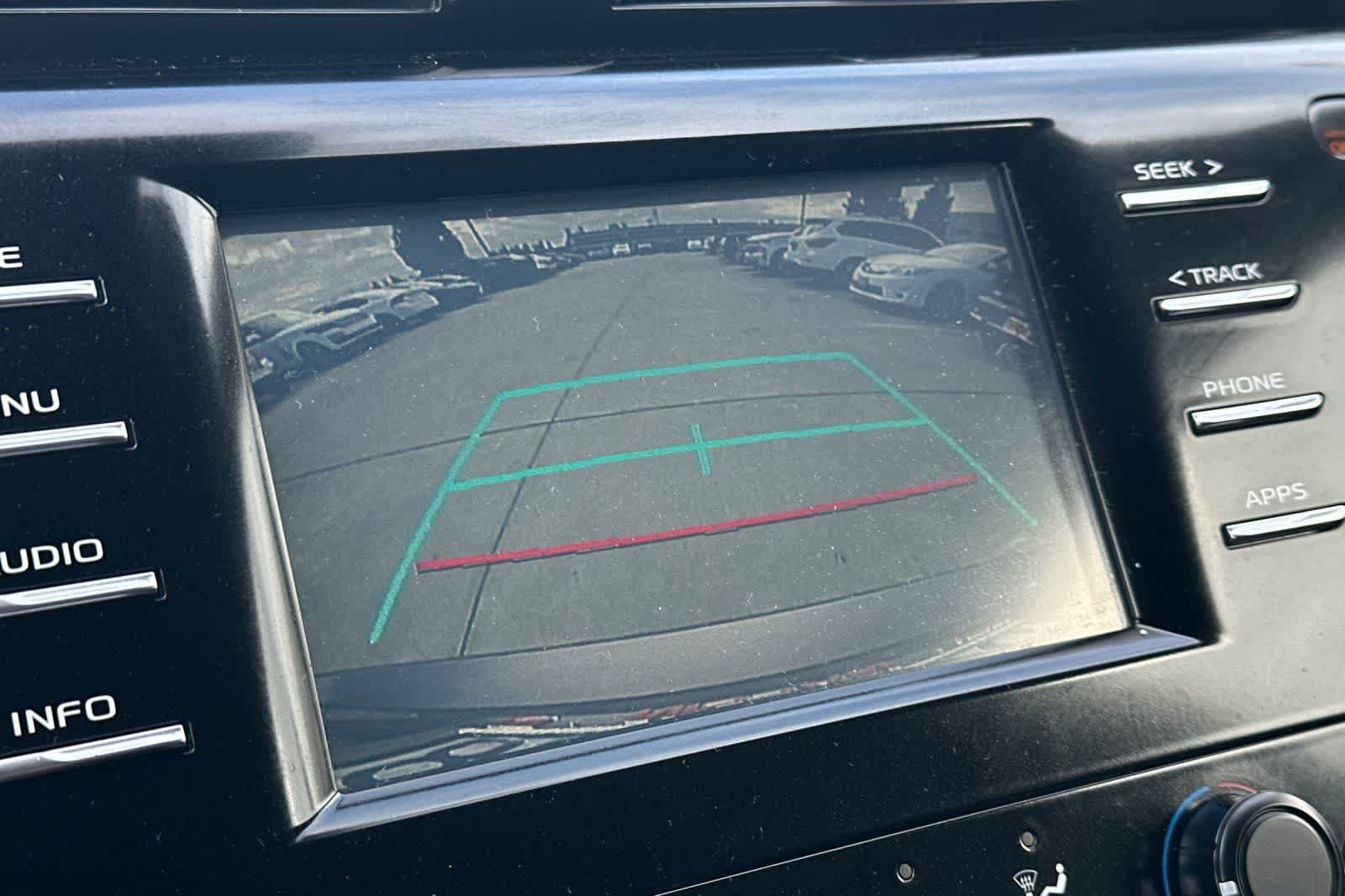 Used 2018 Toyota Camry LE FWD image 21