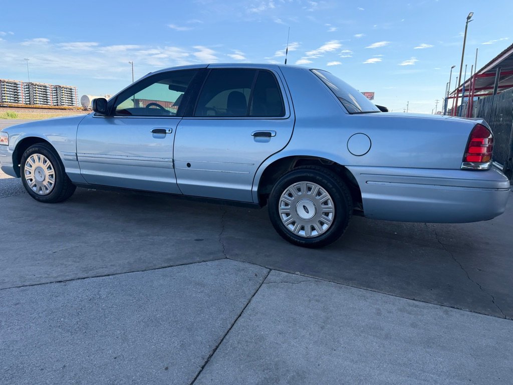 Used 2003 Ford Crown Victoria Police Interceptor image 24