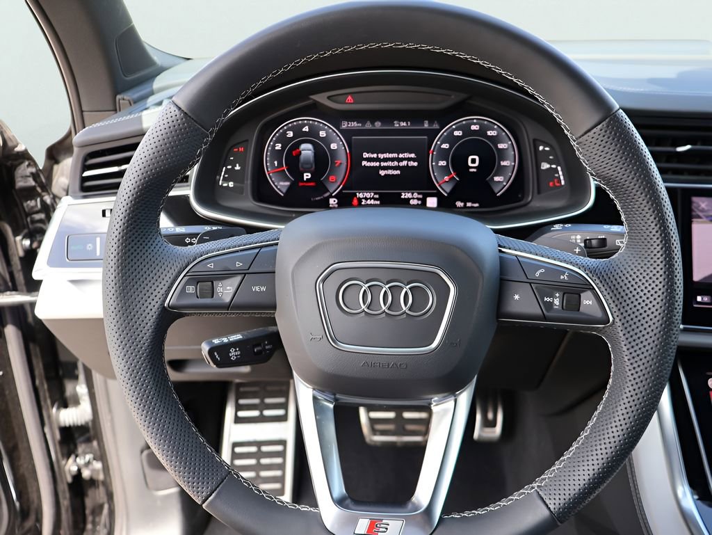 Used 2024 Audi Q7 3.0T Prestige AWD/4WD image 32