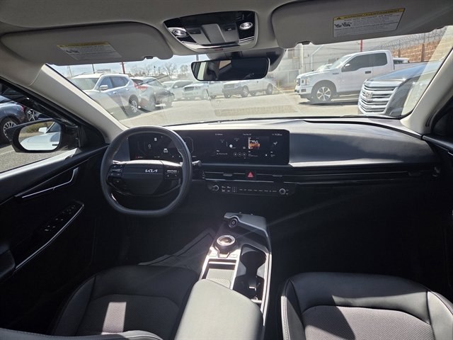 Used 2025 Kia EV6 Light image 5