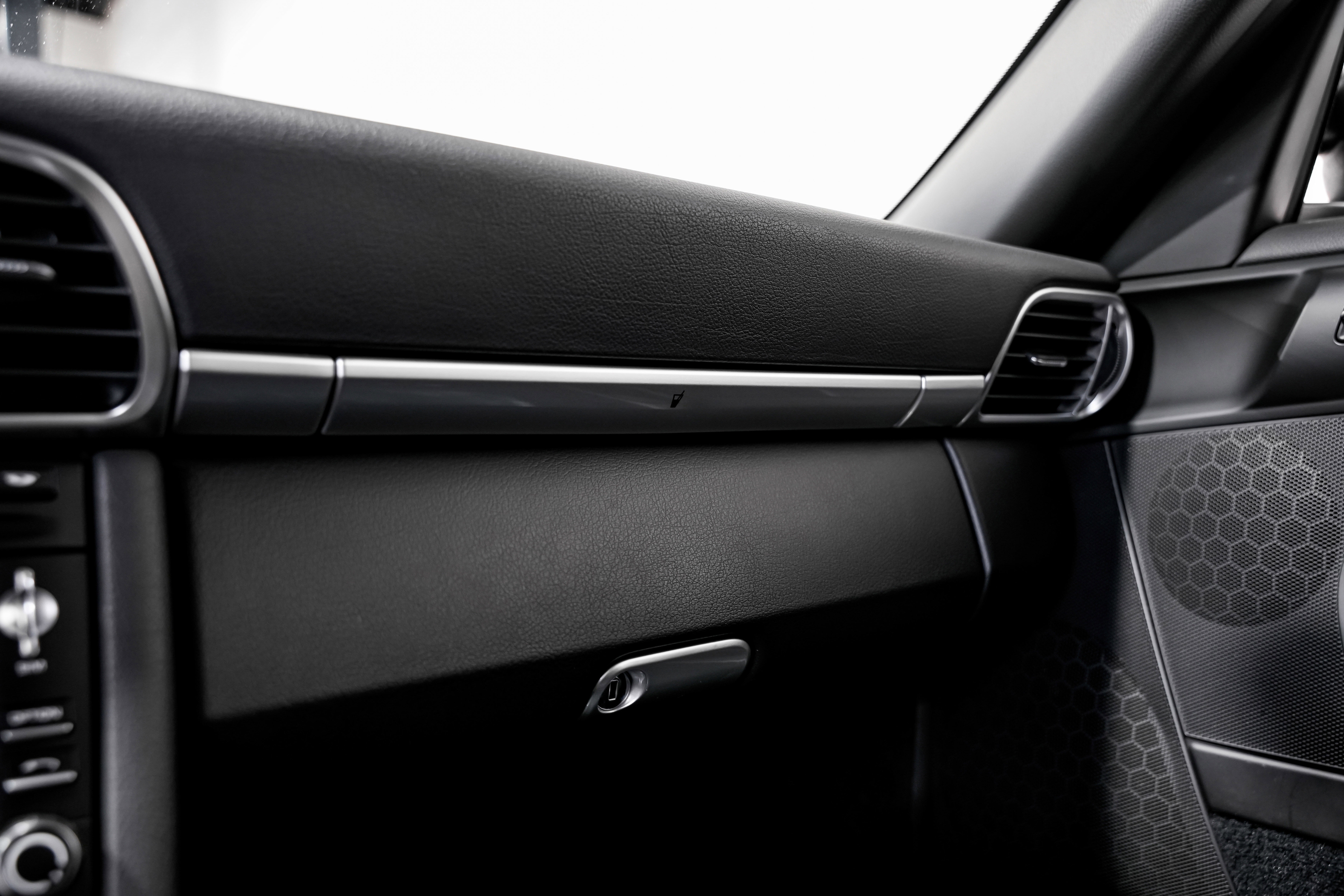 Used 2012 Porsche 911 Carrera GTS image 15