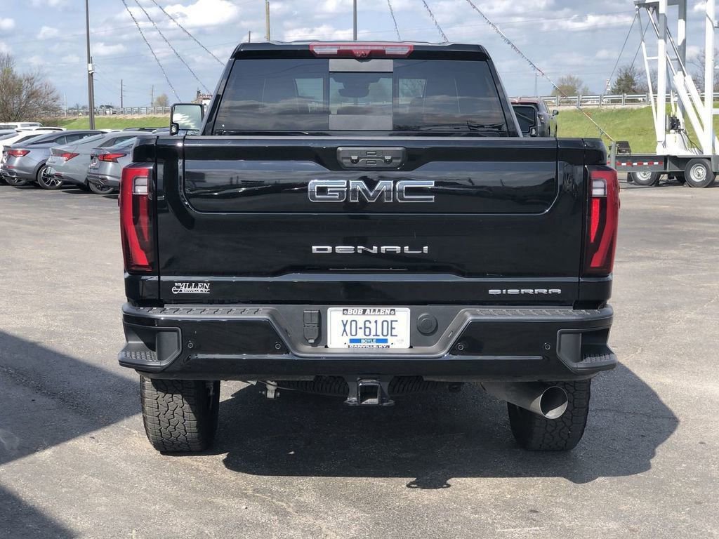 Used 2025 GMC Sierra 2500 Denali Ultimate image 18