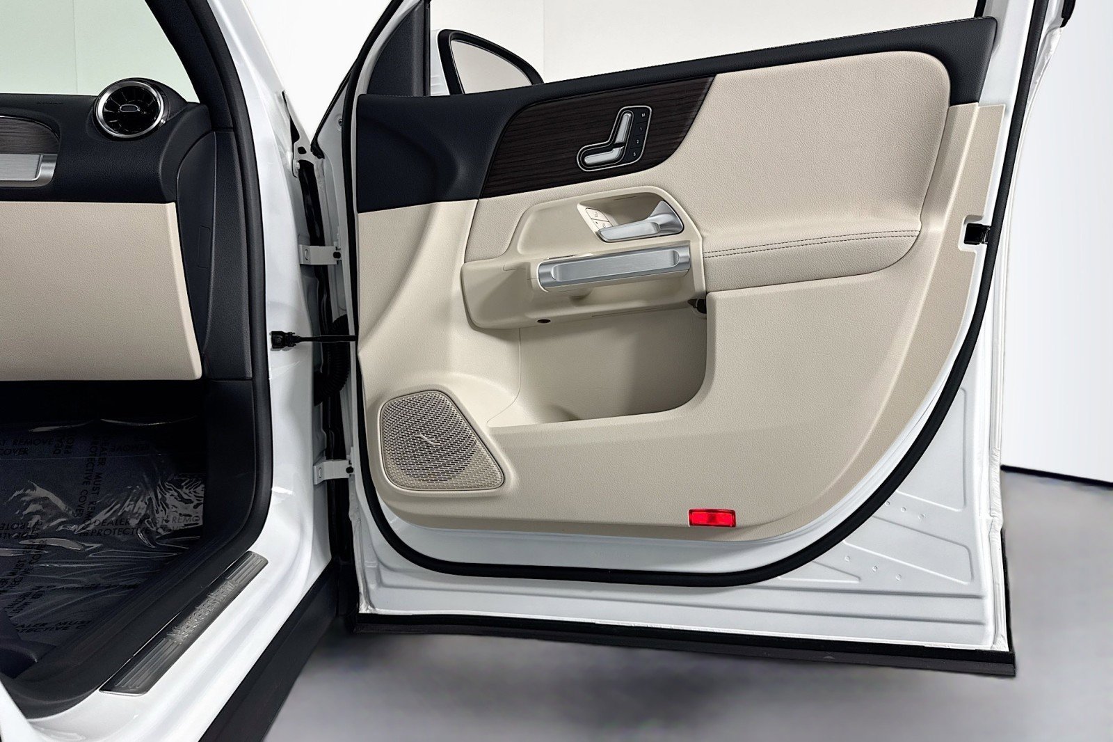 New 2026 Mercedes-Benz GLB 250 image 23