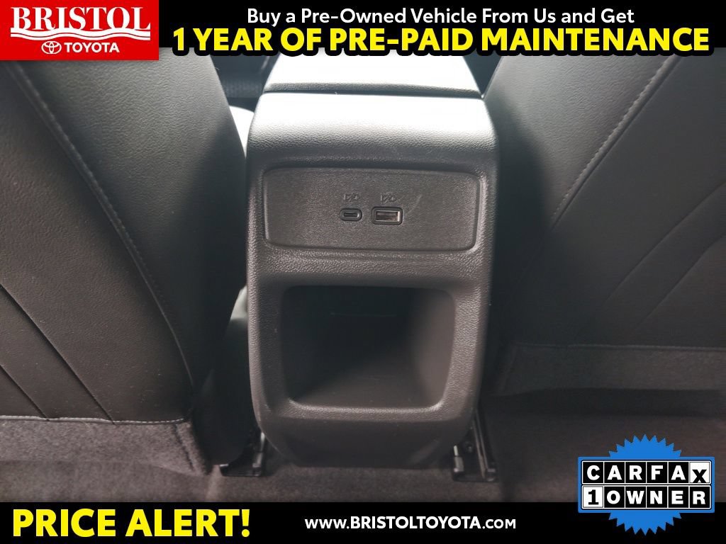 Used 2025 Chevrolet Trax LT w/ LT Convenience Package FWD image 19