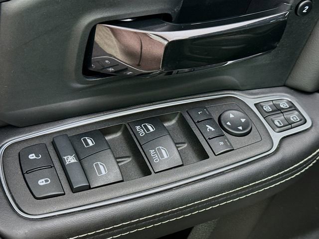 Used 2024 RAM 2500 Limited image 18