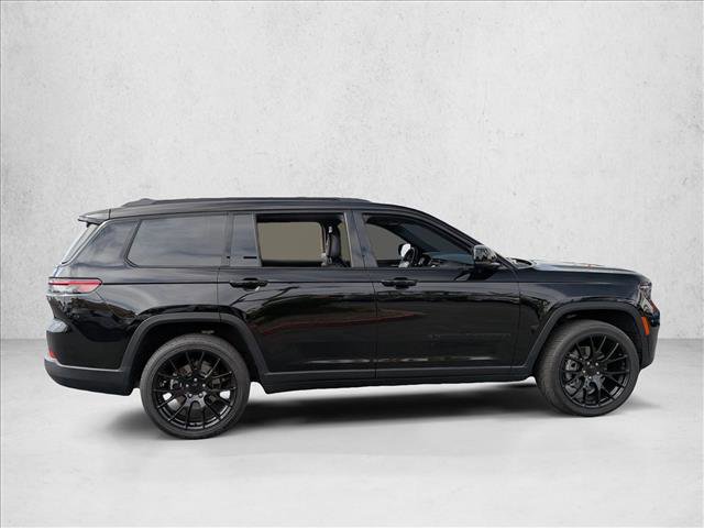 Certified 2025 Jeep Grand Cherokee L Limited w/ Black Appearance Package AWD/4WD image 6