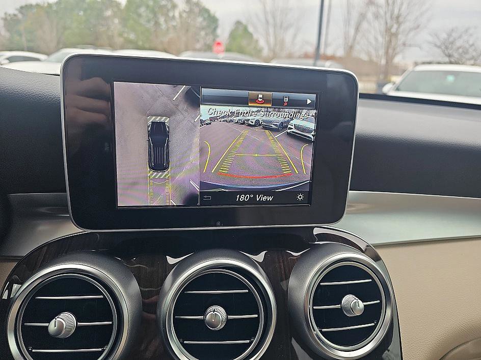 Used 2019 Mercedes-Benz GLC 300 4MATIC image 26