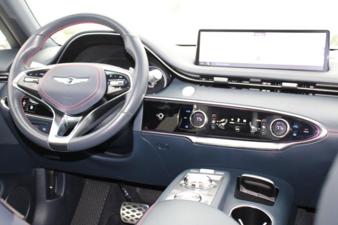 Used 2022 Genesis GV70 3.5T Sport image 24