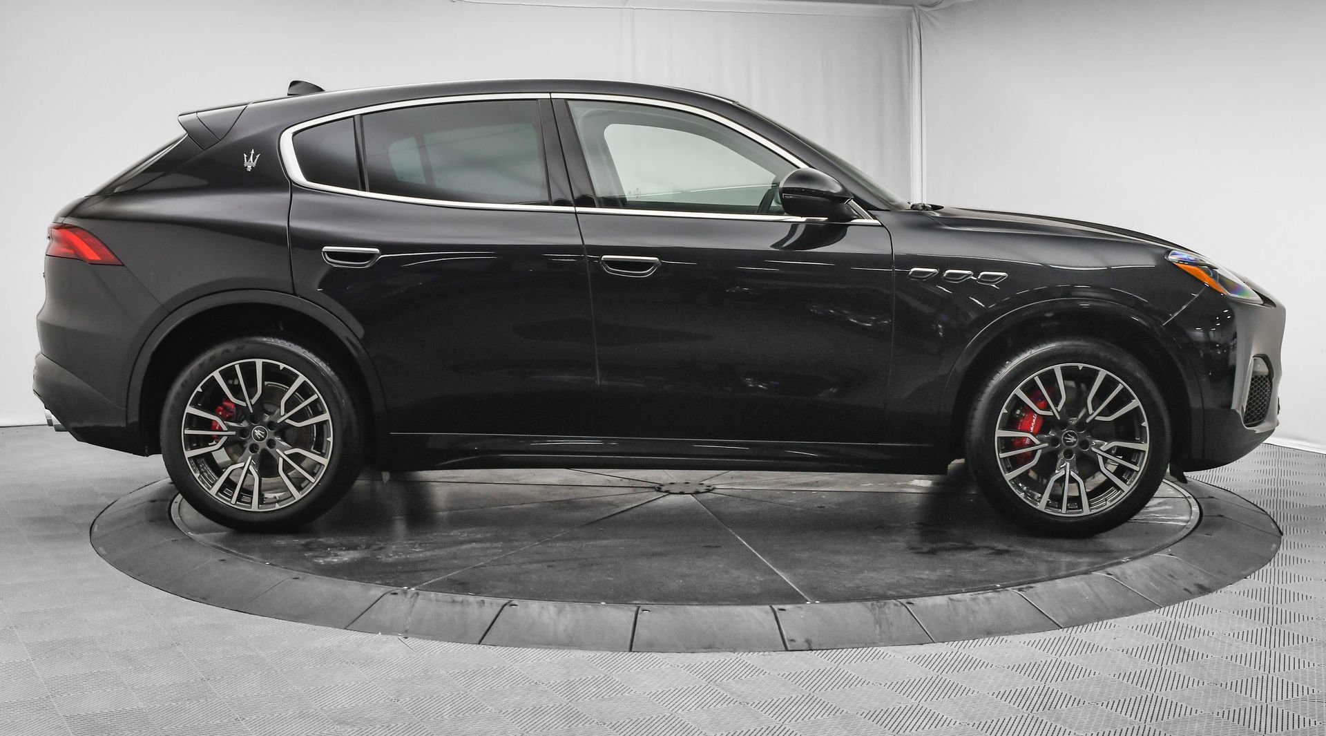 New 2025 Maserati Grecale GT AWD/4WD image 9