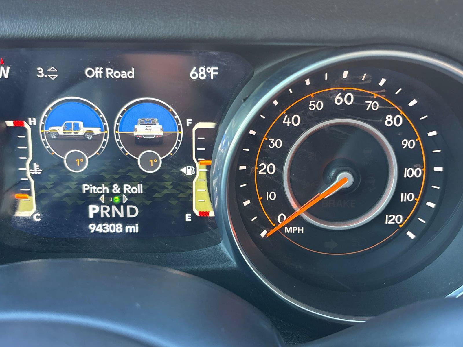 Used 2020 Jeep Gladiator Overland AWD/4WD image 17
