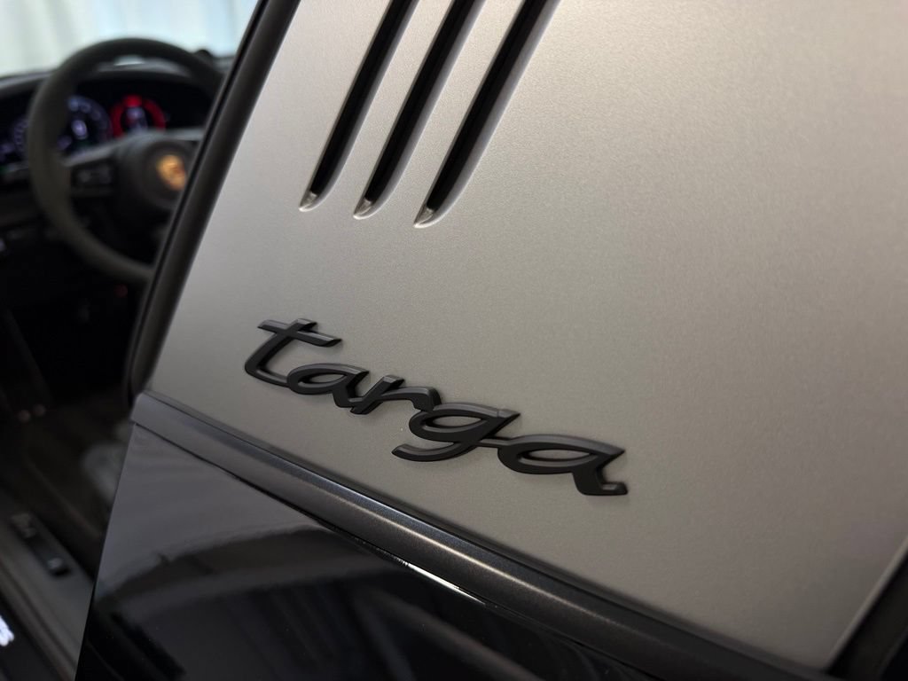 Used 2025 Porsche 911 Targa 4 GTS AWD/4WD image 38