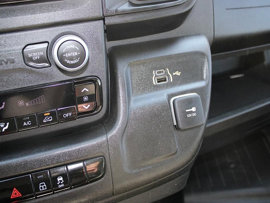 Used 2023 RAM ProMaster 2500 w/ Convenience Group image 26