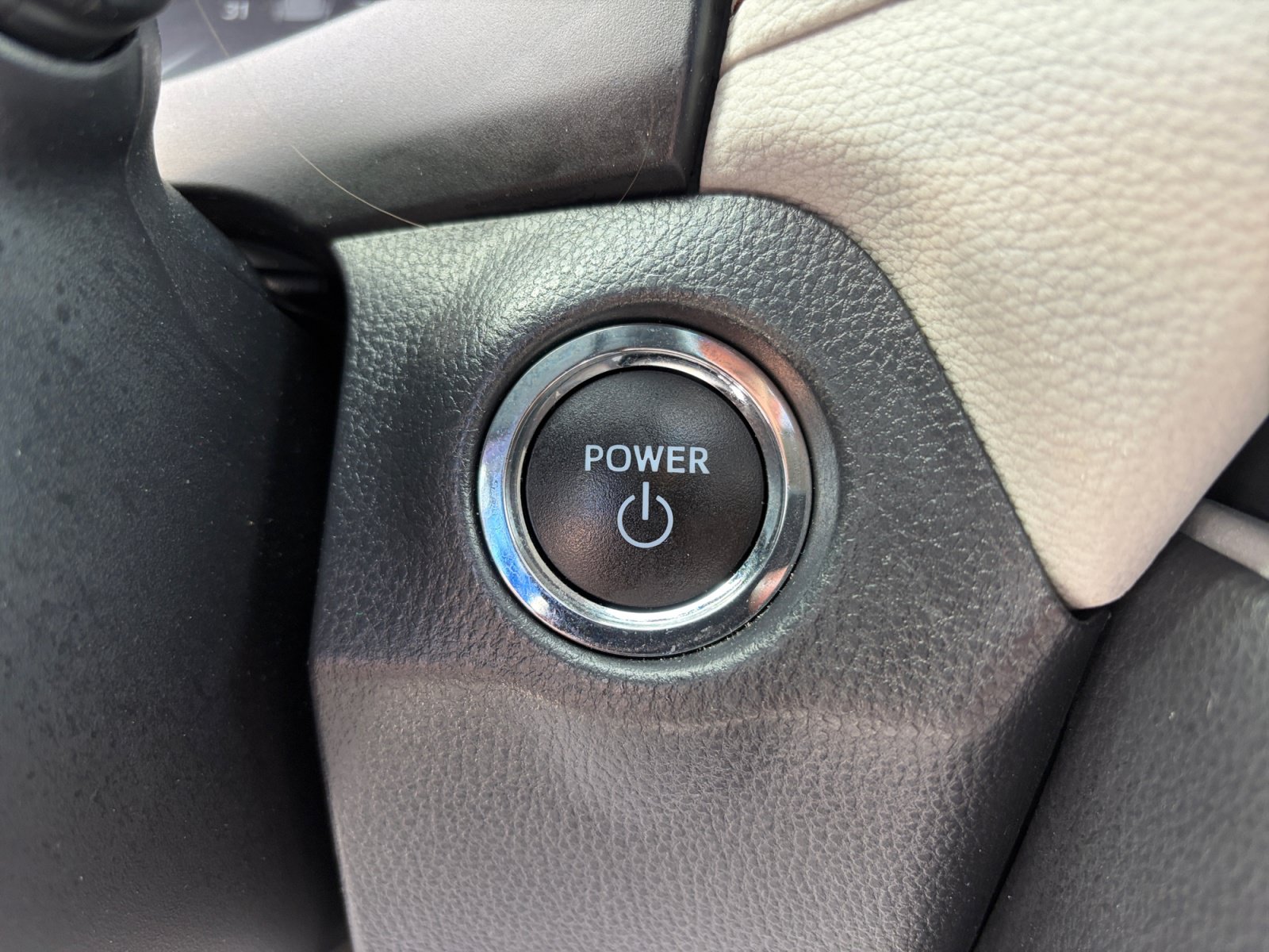 Used 2023 Toyota RAV4 Limited AWD/4WD image 20