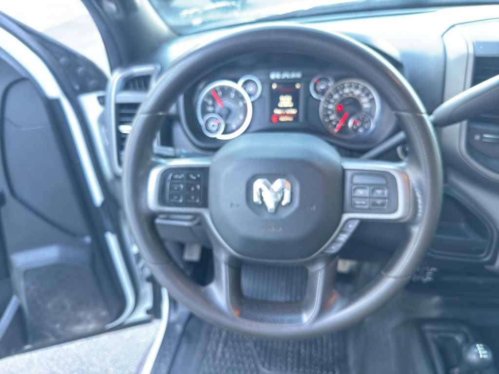 Used 2022 RAM 3500 Tradesman w/ Chrome Appearance Group AWD/4WD image 18