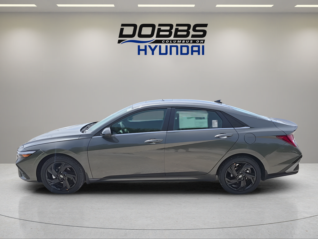 New 2026 Hyundai Elantra SEL Sport Premium FWD image 2
