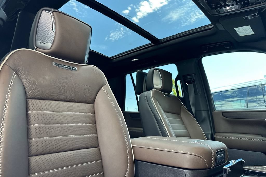 New 2026 GMC Yukon Denali Ultimate AWD/4WD image 19