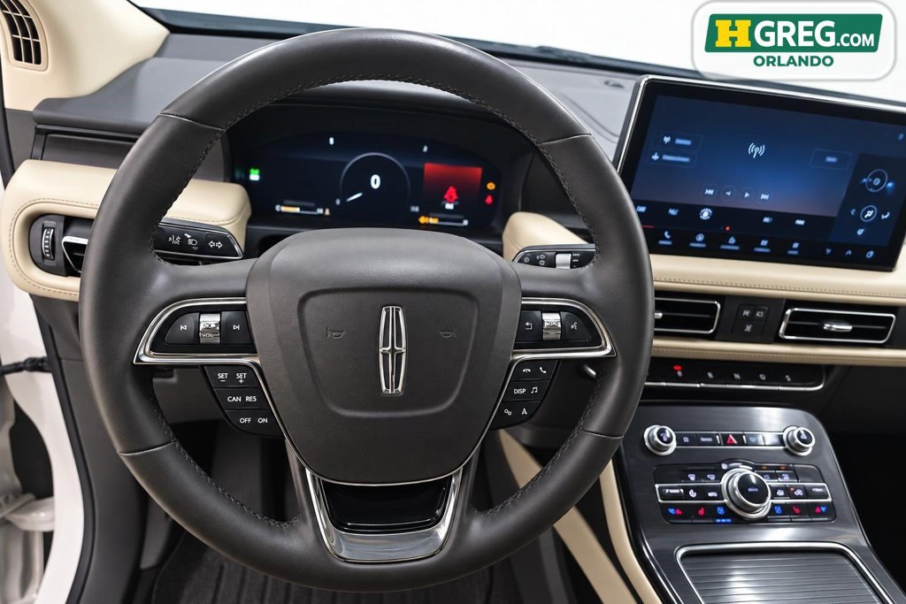 Used 2022 Lincoln Nautilus Reserve AWD/4WD image 11