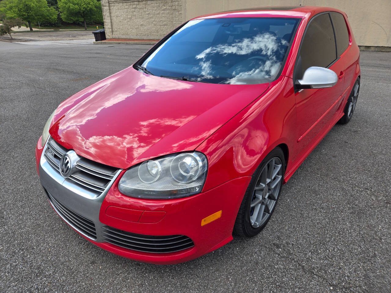Used 2008 Volkswagen R32 AWD/4WD image 3