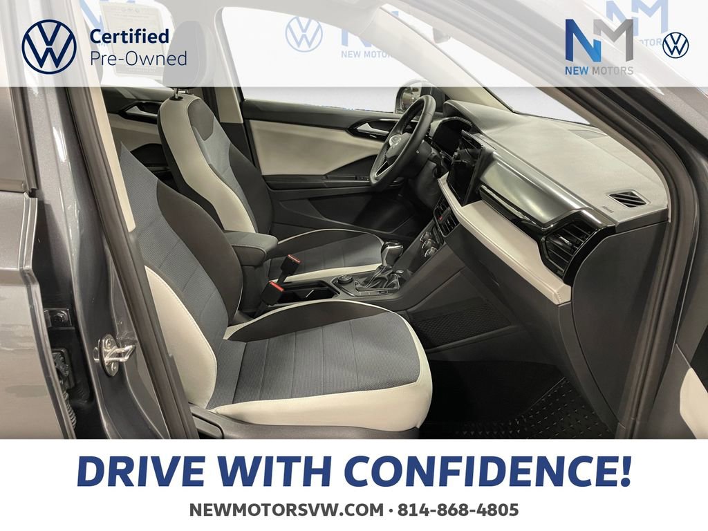 Certified 2025 Volkswagen Taos S image 15