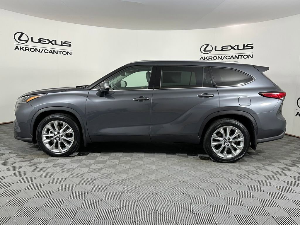 Used 2020 Toyota Highlander Limited AWD/4WD image 10