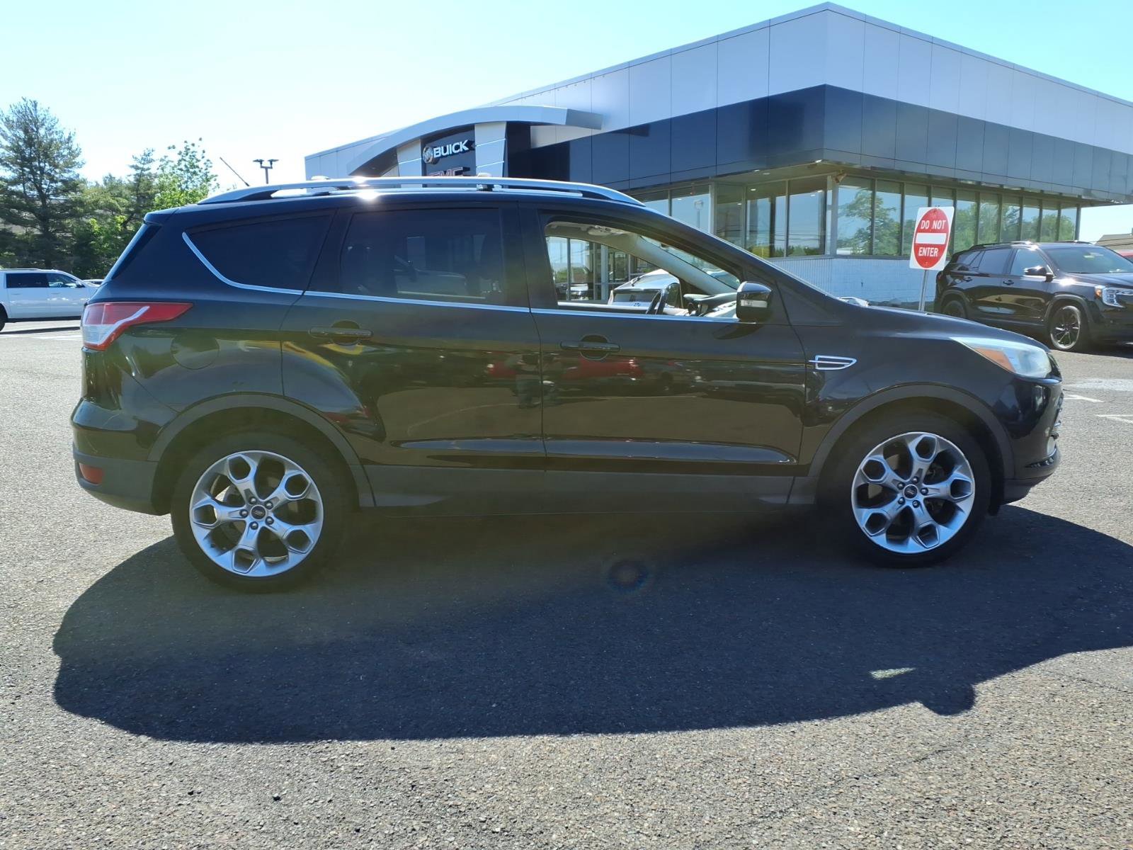 Used 2014 Ford Escape Titanium AWD/4WD image 2
