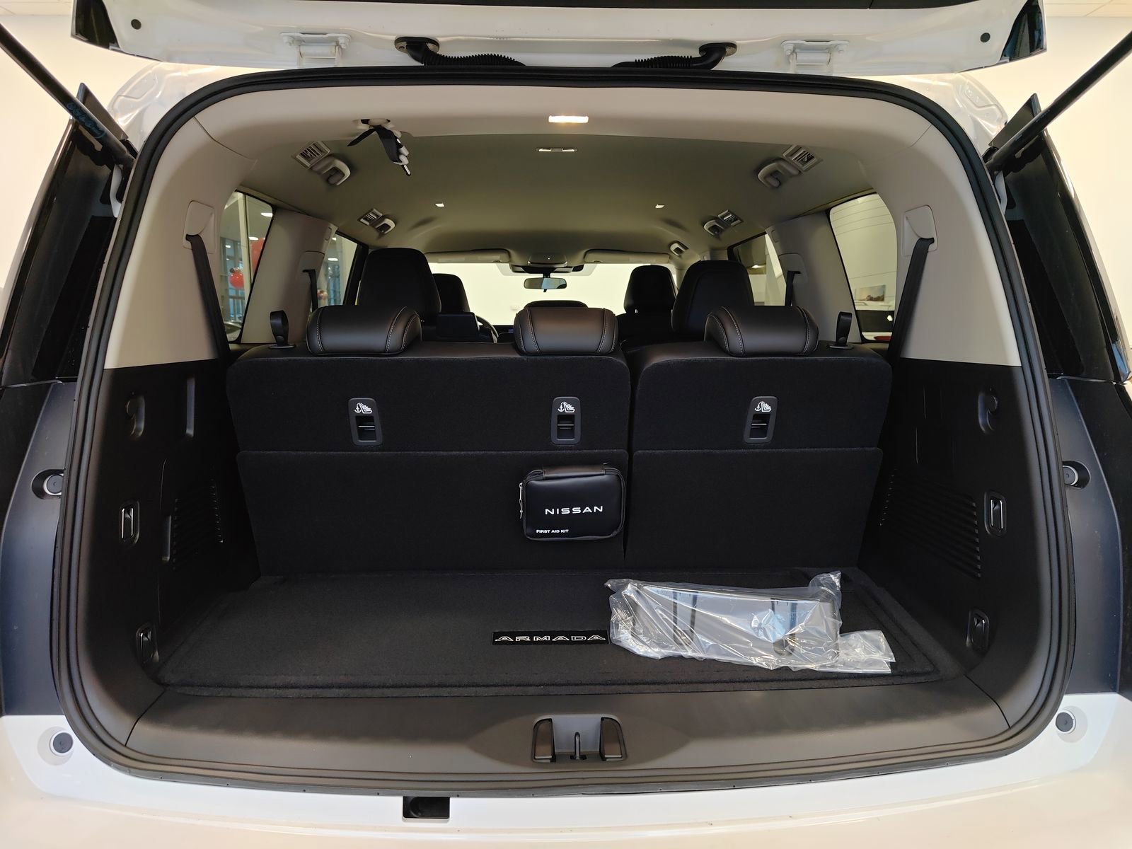 New 2026 Nissan Armada SV image 13