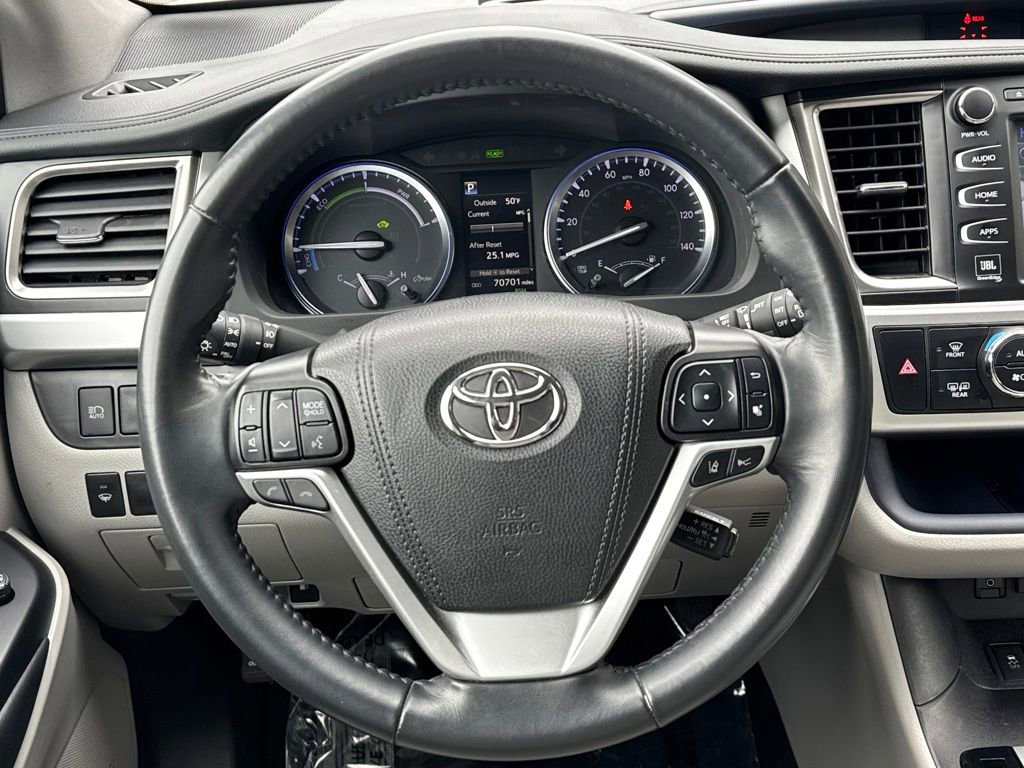 Used 2019 Toyota Highlander Limited image 17