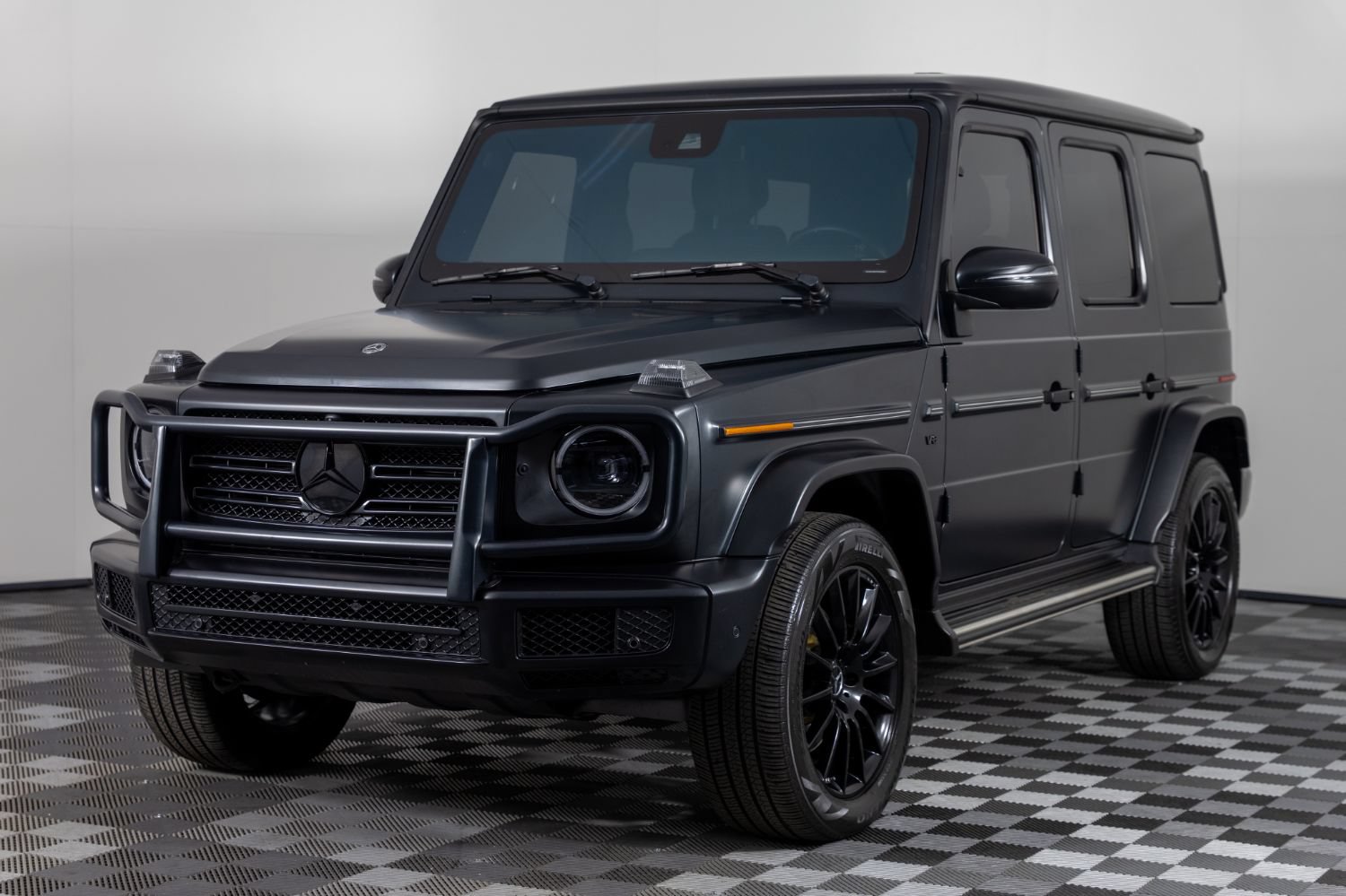 Used 2023 Mercedes-Benz G 550 image 2