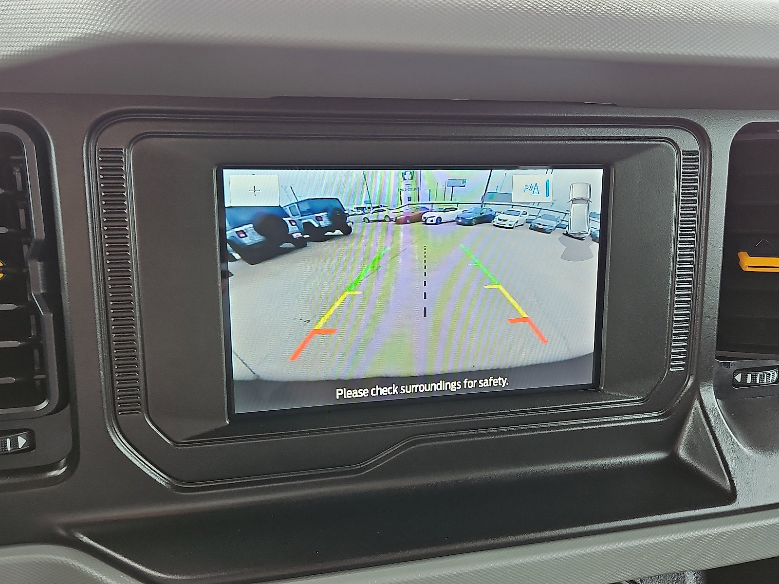 Used 2023 Ford Bronco Badlands image 15