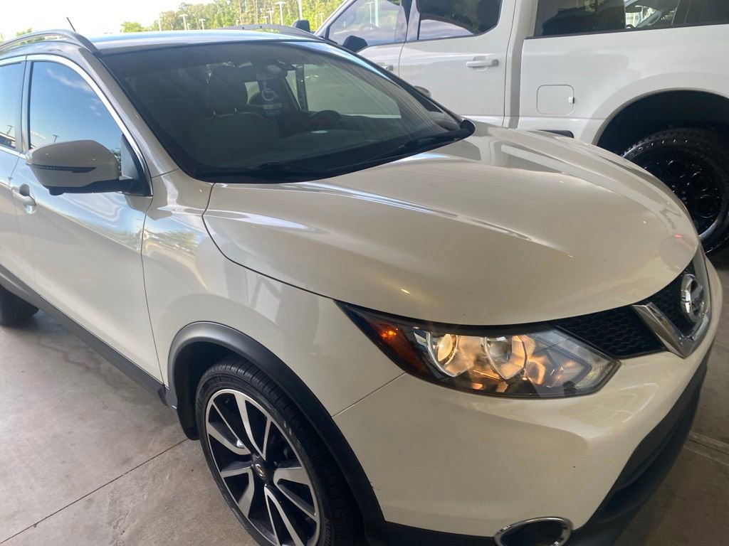 Used 2017 Nissan Rogue Sport SL AWD/4WD image 3