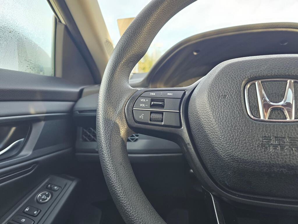 Used 2023 Honda Accord EX image 28