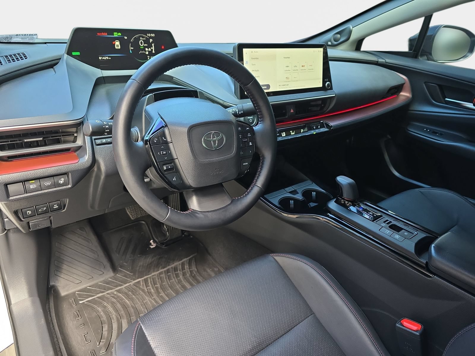 Used 2024 Toyota Prius Prime Premium w/ Advanced Technology Package FWD image 18
